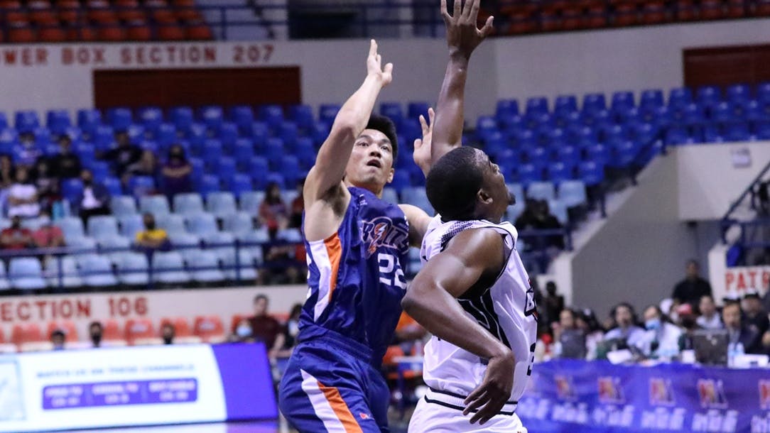 Allein Maliksi tips hat off to this Meralco bench player in dominant win vs Blackwater